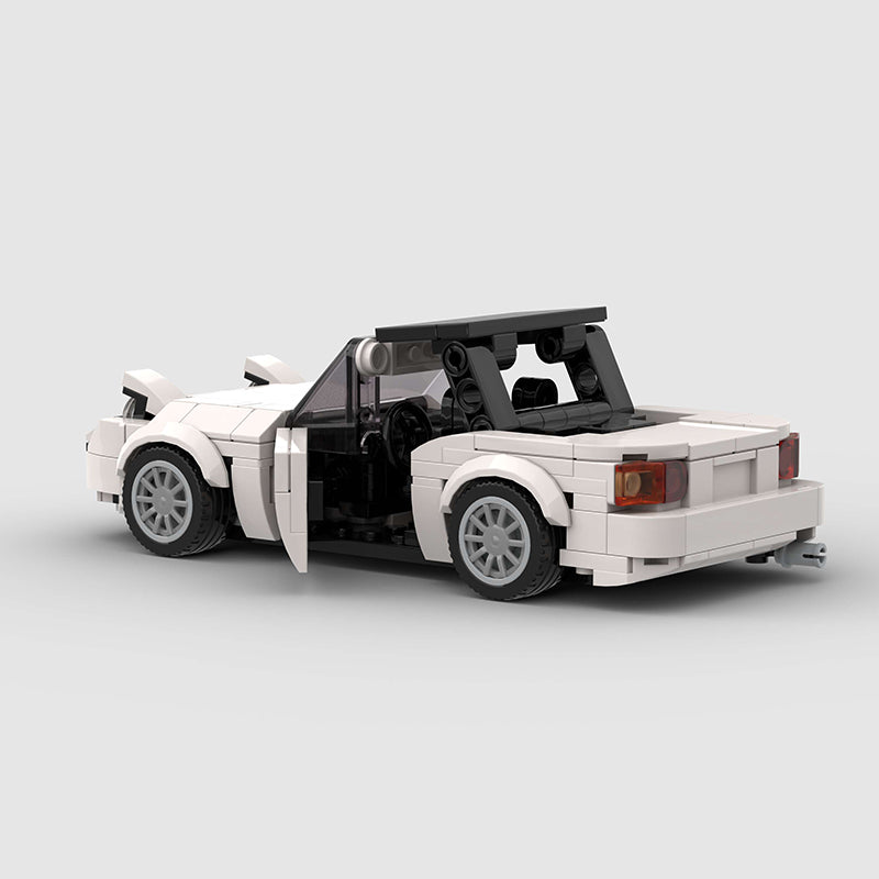 Mazda MX-5 Miata | White Edition