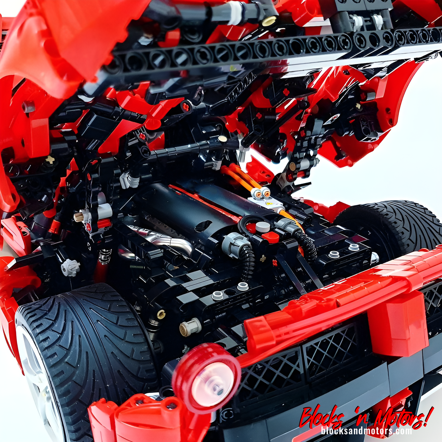 CaDA Viva Hypercar C61505 | 4739PCS